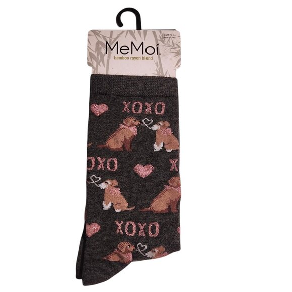 Me Moi Dog Valentines Kiss Bamboo Blend Socks - Picture 1 of 4